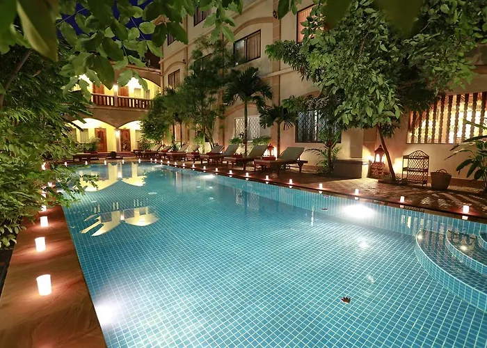 Forest King Hotel 3*