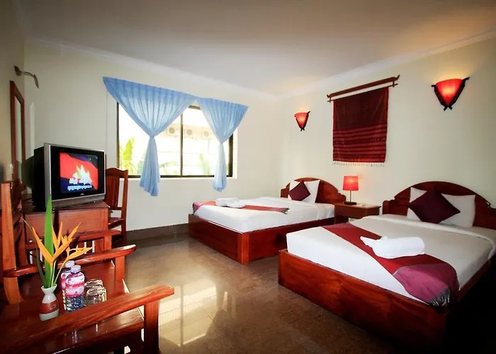 Forest King Hotel 3*