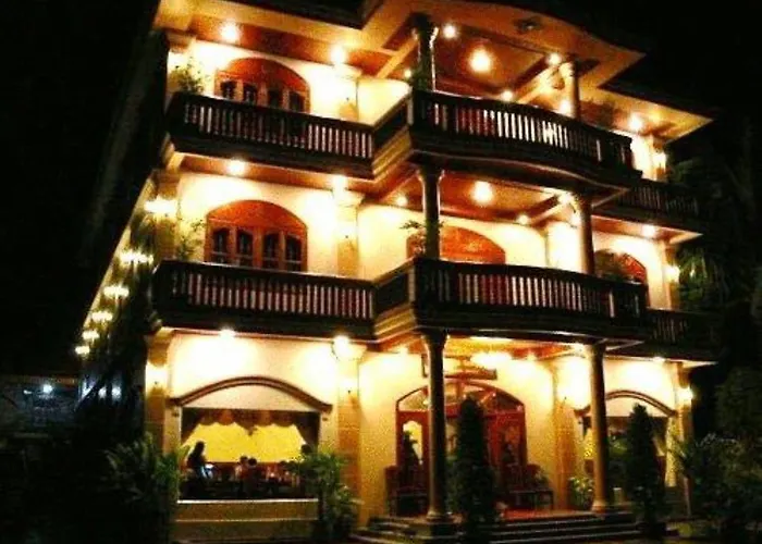 Forest King Hotel 3*