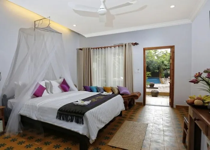 Forest King Hotel