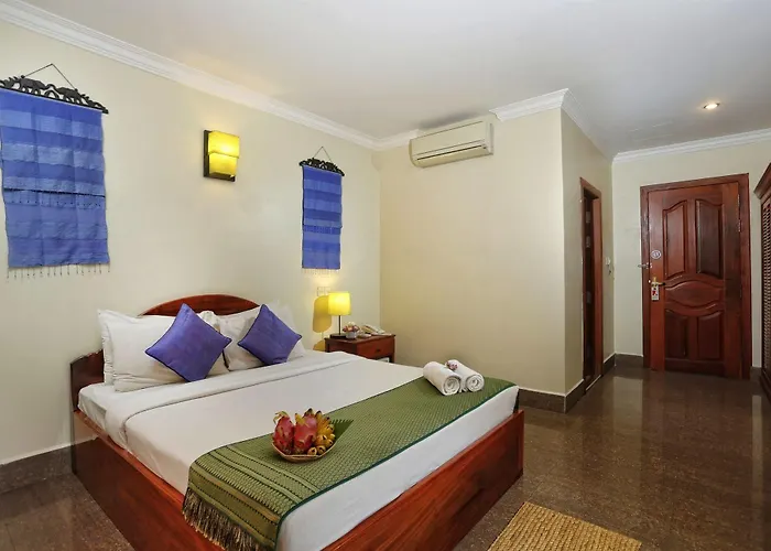 Forest King Hotel 3*